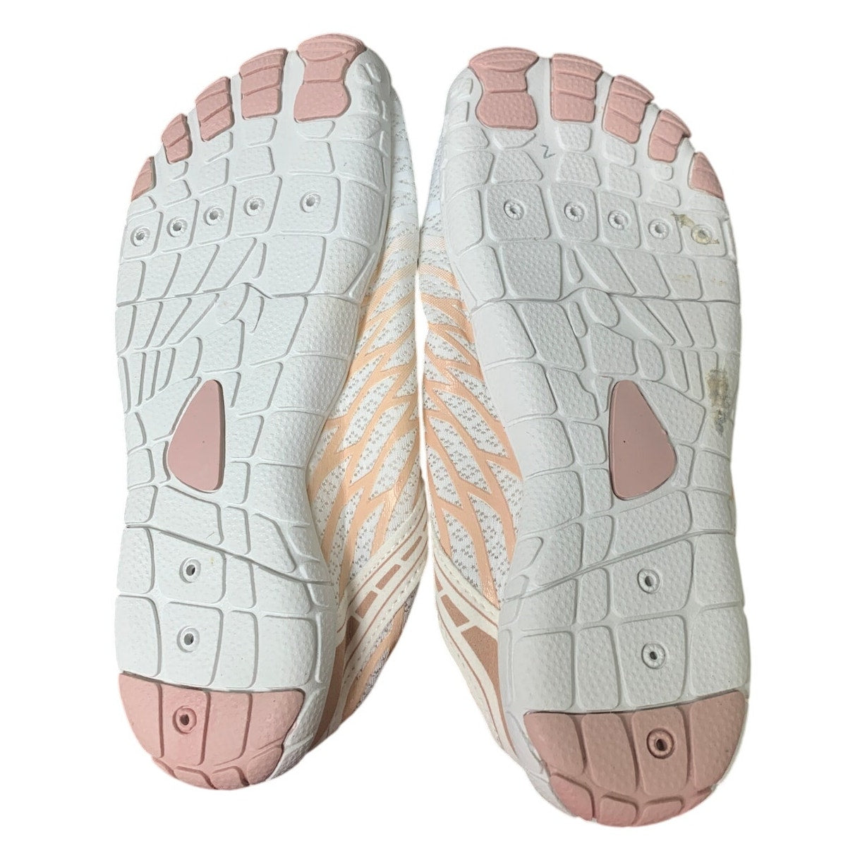 Hike Womens Size 7.5W Wide White Peach Breathable Mesh Non Slip Barefoot Shoes
